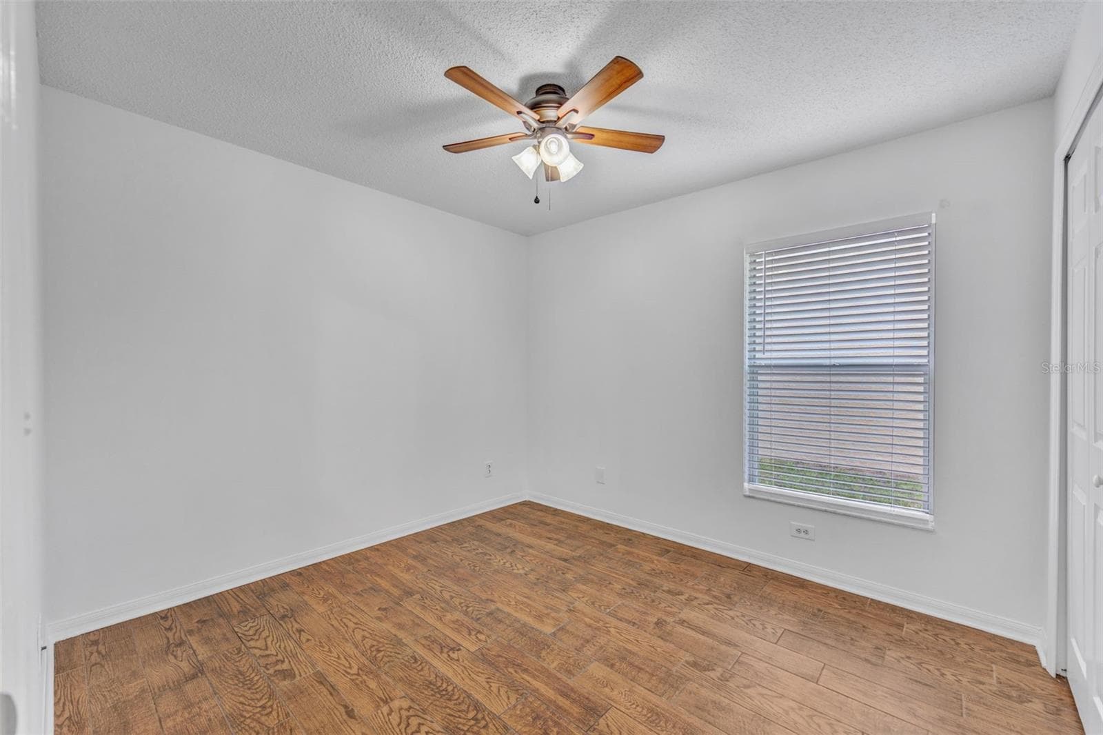 Single Family Residence at 6115 SAND KEY LN, WESLEY CHAPEL, photo 12 of 33