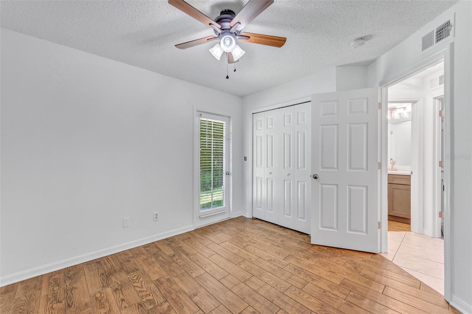 Single Family Residence at 6115 SAND KEY LN, WESLEY CHAPEL, photo 22 of 33