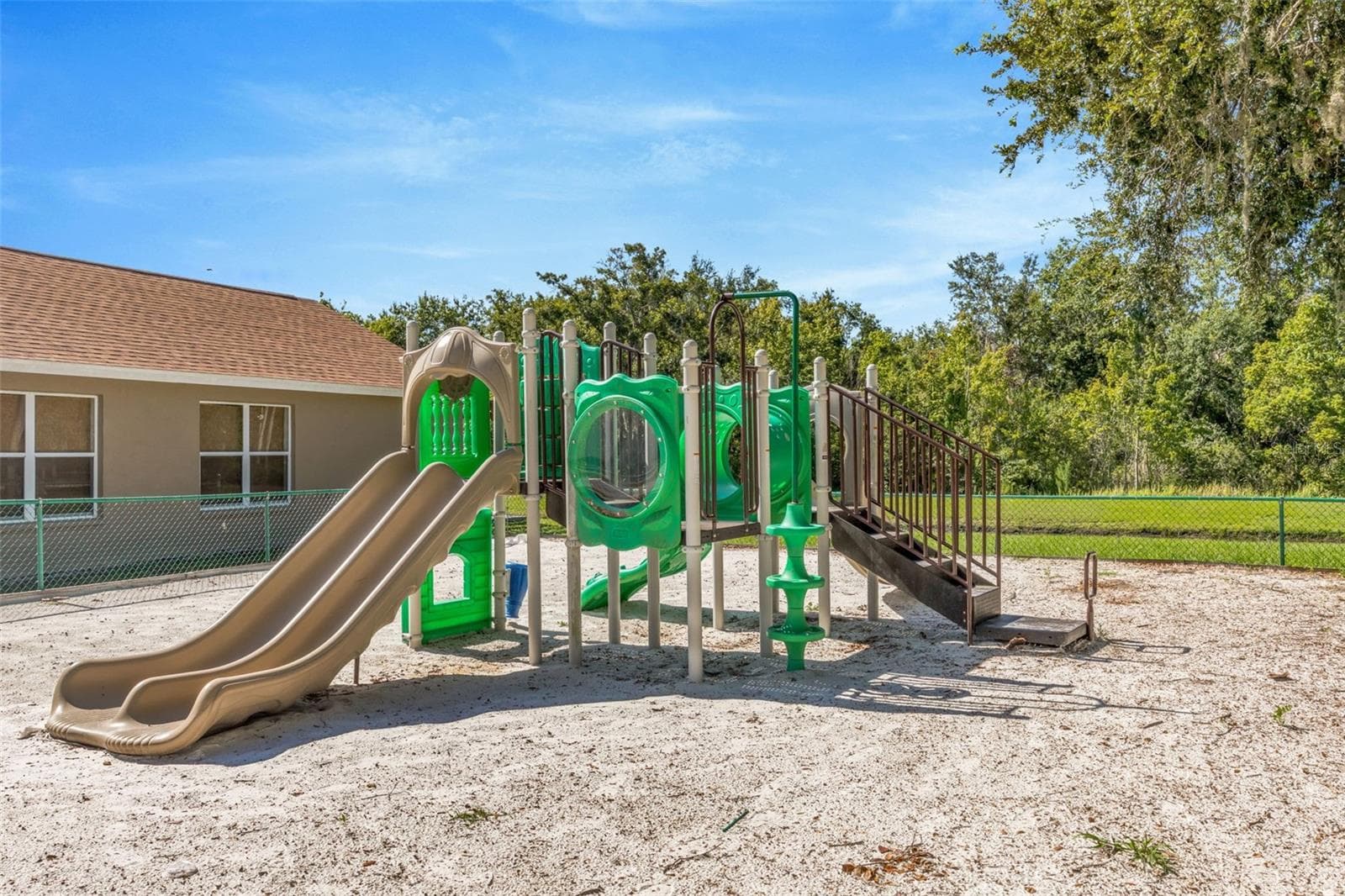 Single Family Residence at 6115 SAND KEY LN, WESLEY CHAPEL, photo 30 of 33