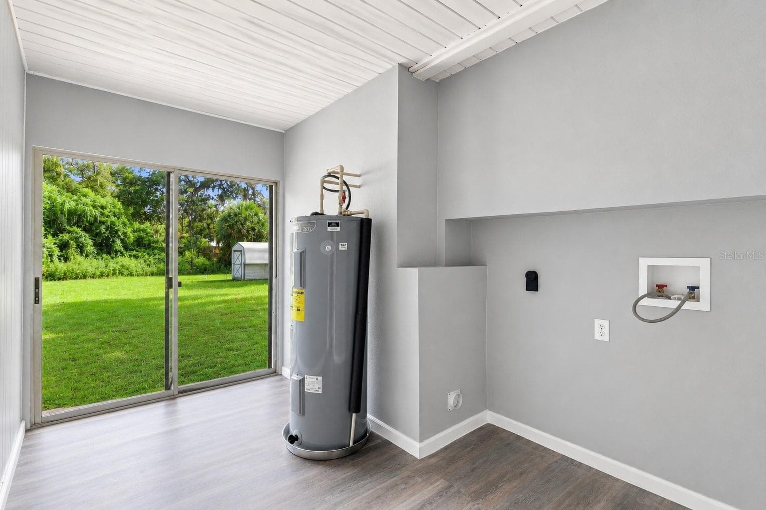 Laundry Room - 8 SMYRNA DR, DEBARY