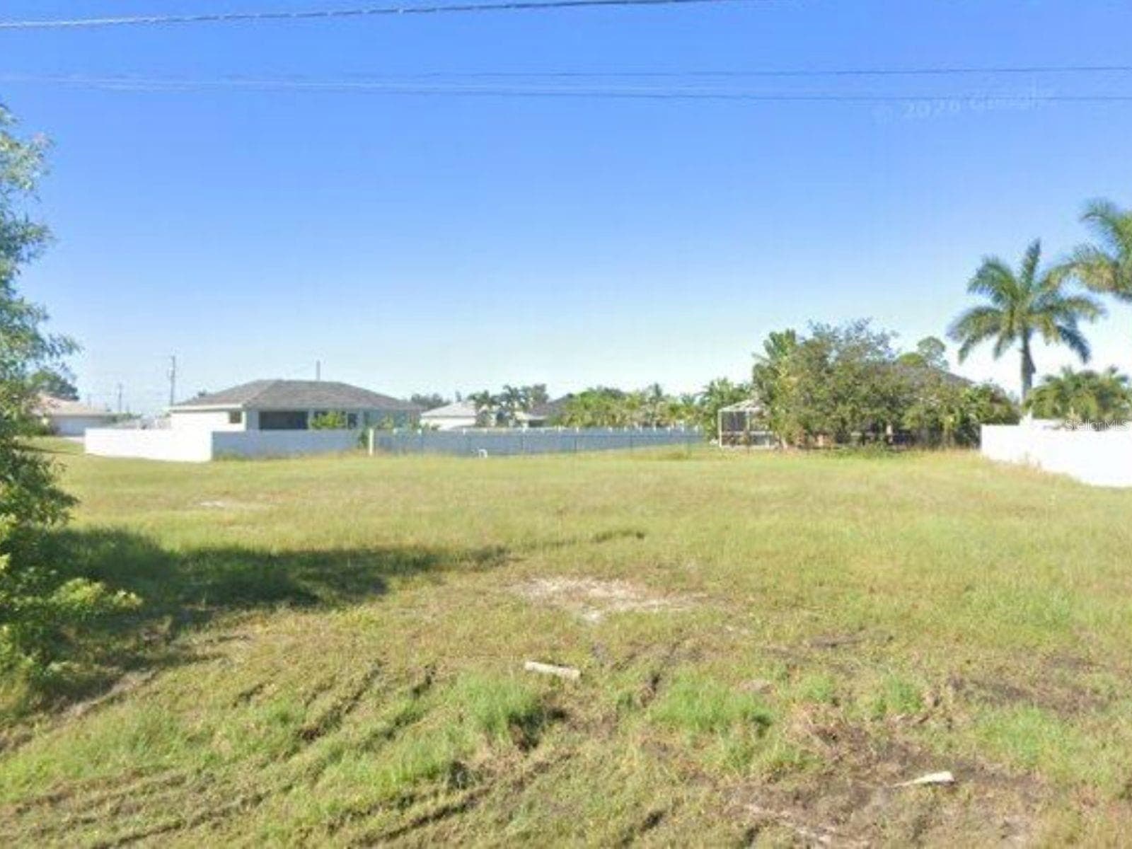 12 SW 25TH PL