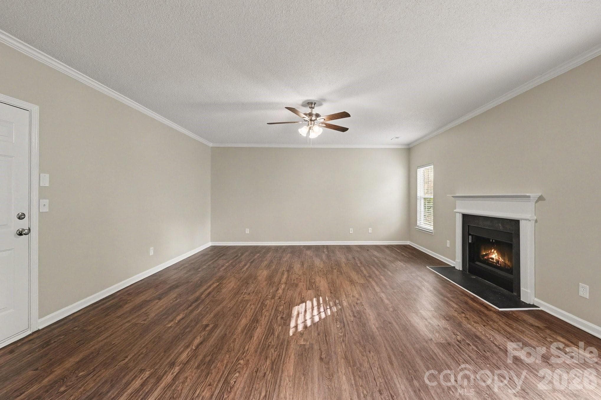 Single Family Residence at 11008 Padderborn Court, Charlotte, photo 8 of 34