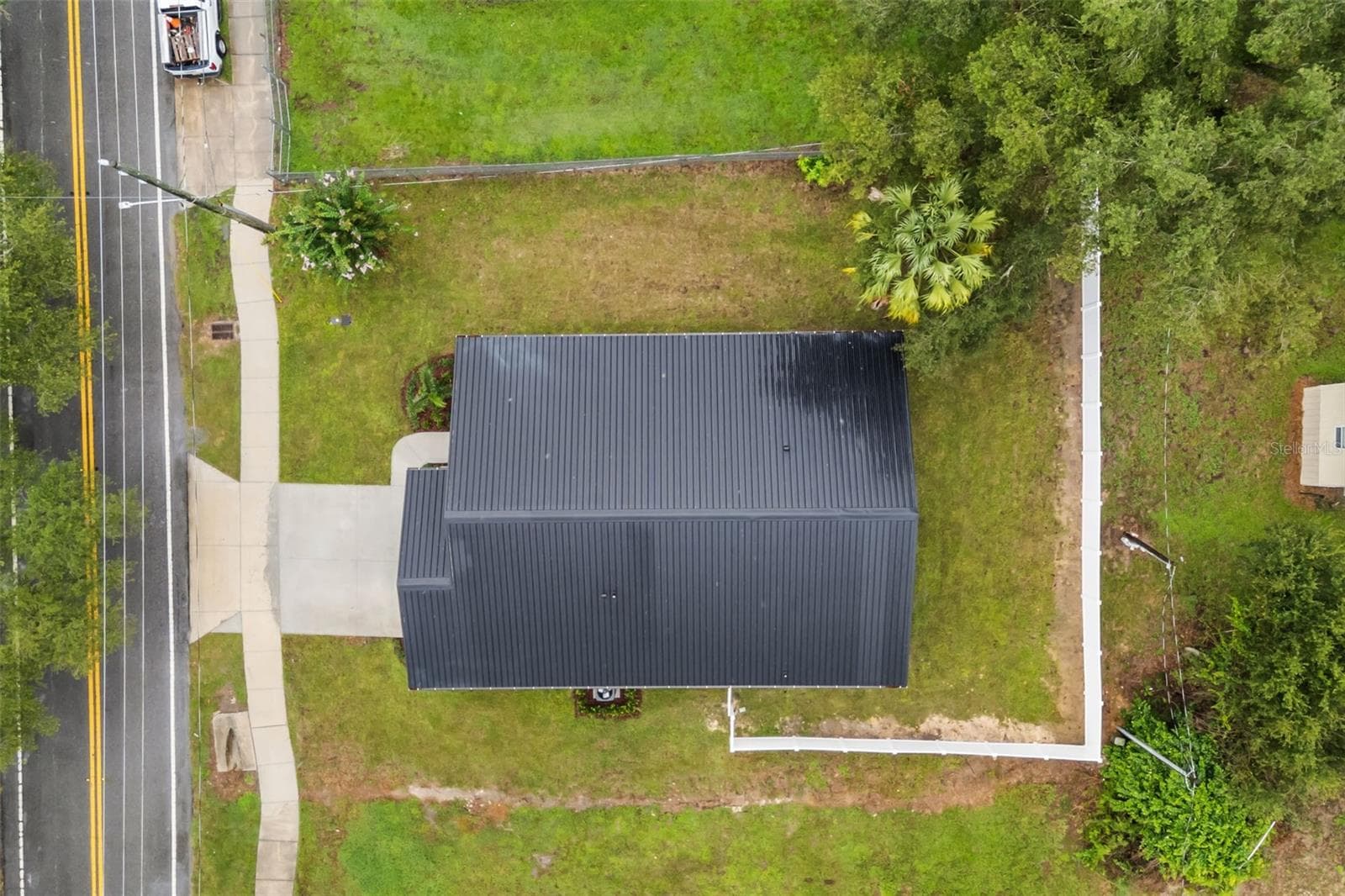 Aerial View - Metal Roof - 221 S SUNSET AVE, MASCOTTE