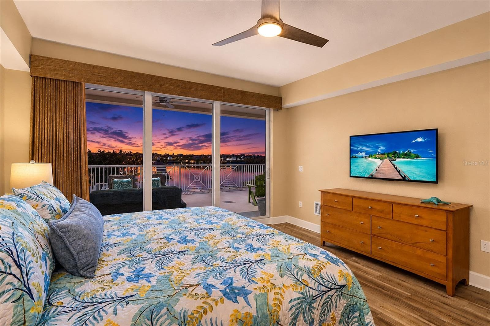 ...MASTER BEDROOM TWILIGHT WATER VIEW.. - 19519 GULF BLVD #202, INDIAN SHORES
