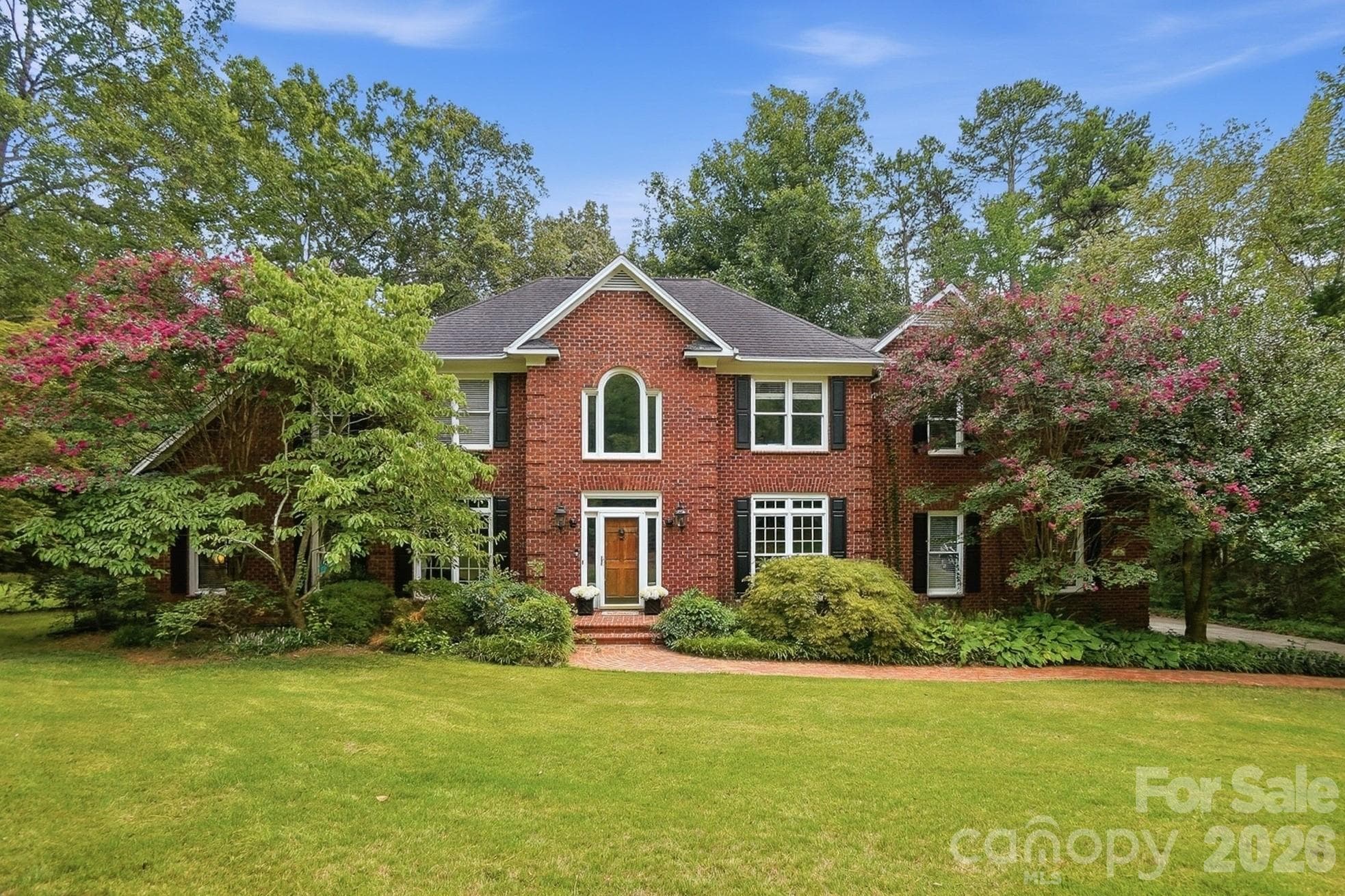 1006 Waterview Lane