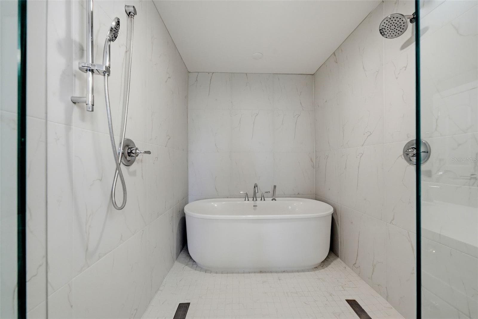 Condominium at 231 2ND ST S #202, SAFETY HARBOR, photo 29 of 77