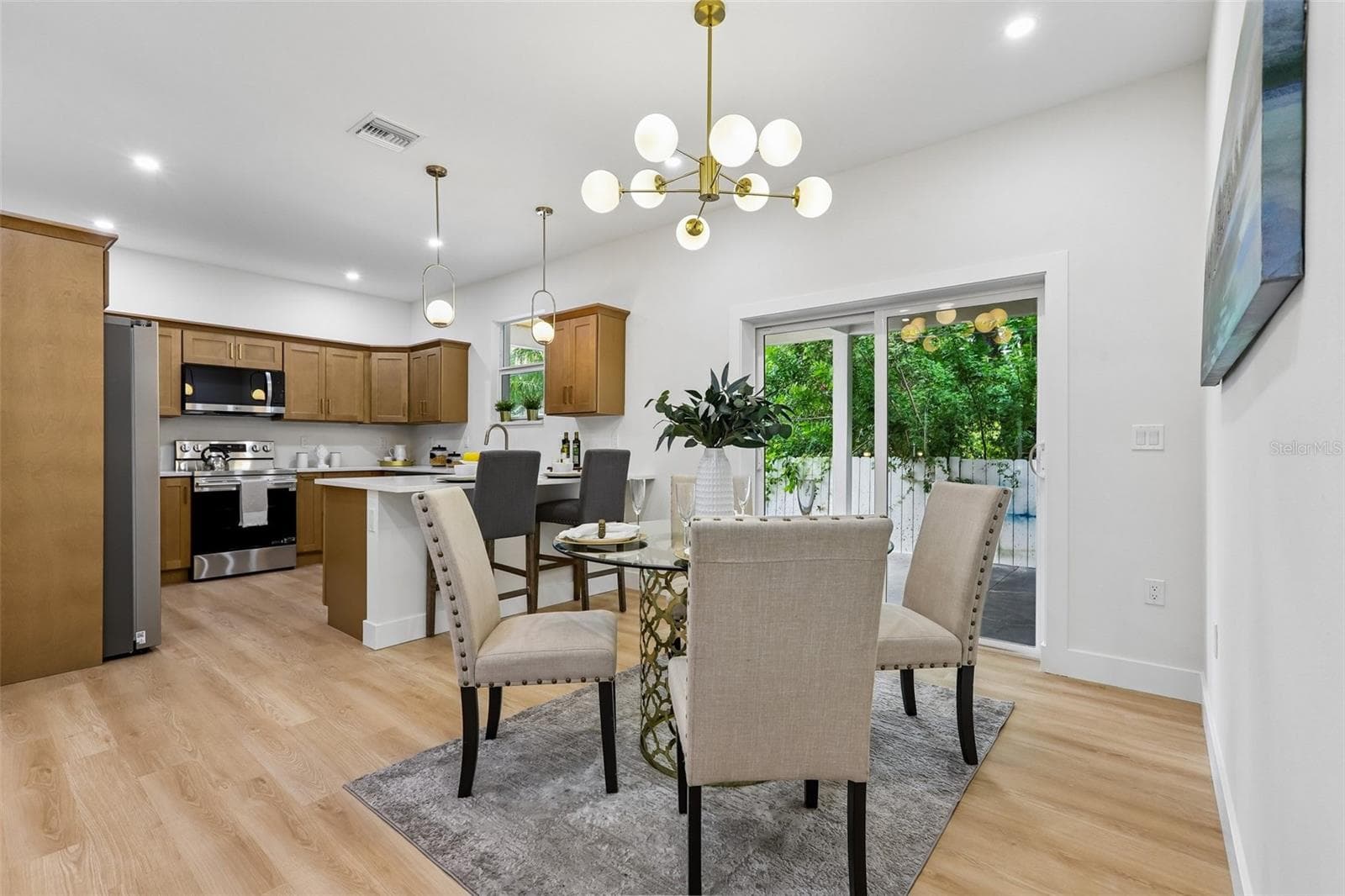 Single Family Residence at 270 DIOGENES ST, DUNEDIN, photo 14 of 40