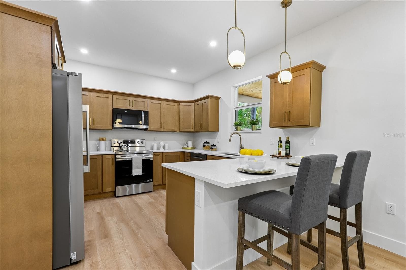 Single Family Residence at 270 DIOGENES ST, DUNEDIN, photo 15 of 40