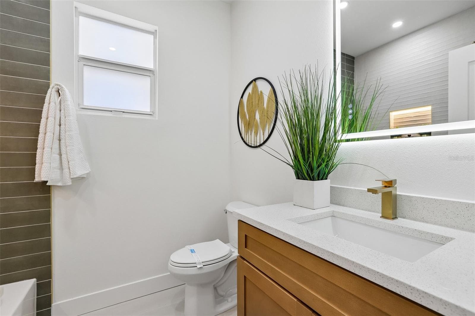 Single Family Residence at 270 DIOGENES ST, DUNEDIN, photo 24 of 40