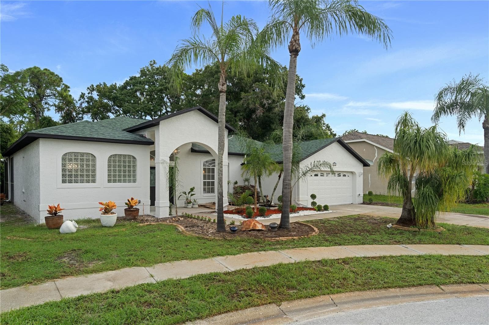Single Family Residence at 3239 GLENWOOD CIR, HOLIDAY, photo 3 of 57