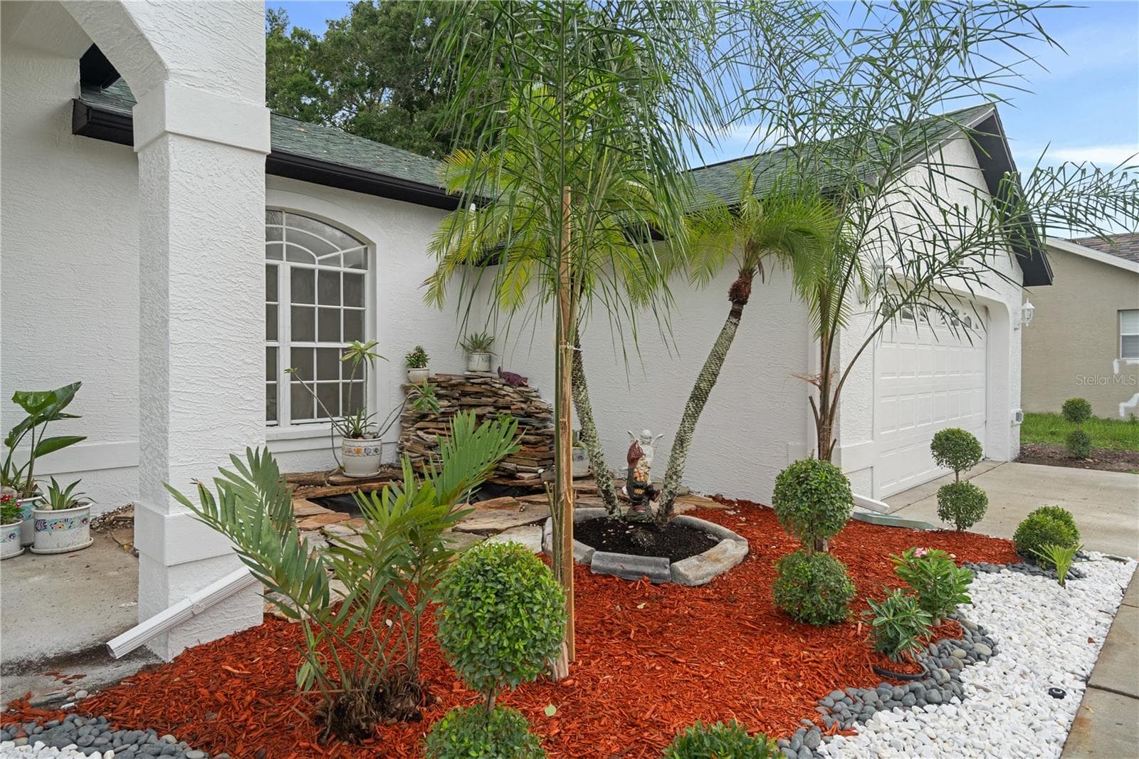 Single Family Residence at 3239 GLENWOOD CIR, HOLIDAY, photo 5 of 57