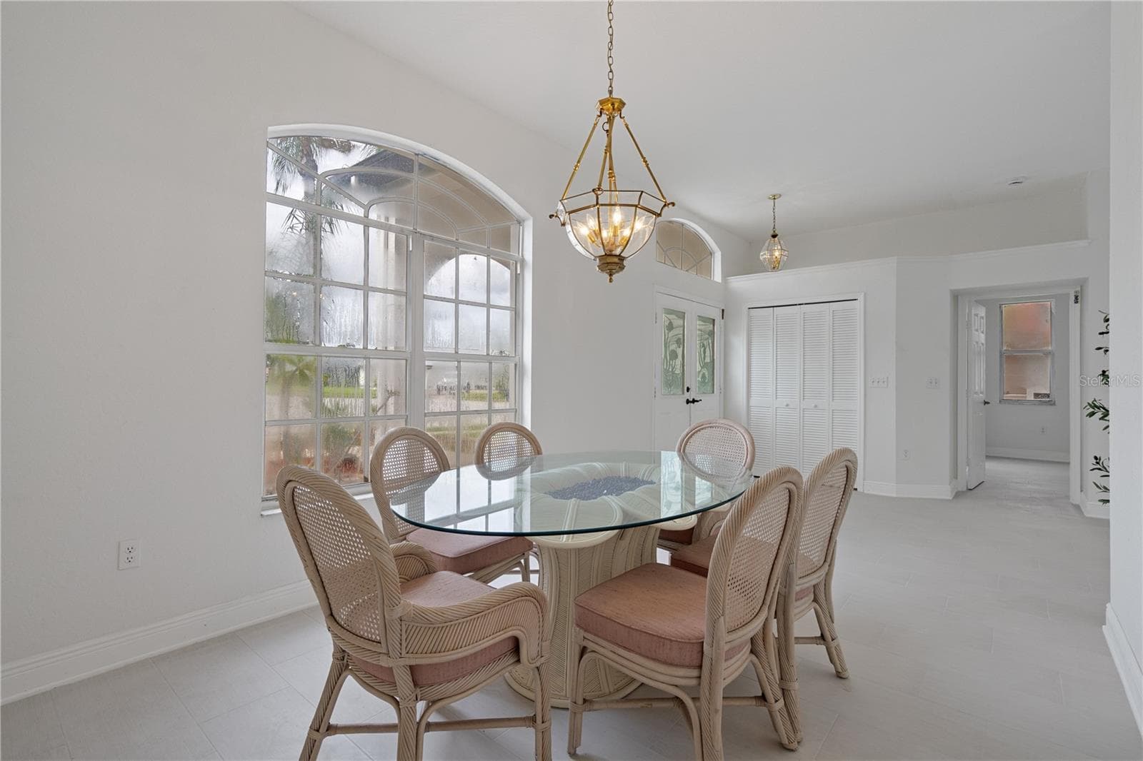 Single Family Residence at 3239 GLENWOOD CIR, HOLIDAY, photo 11 of 57