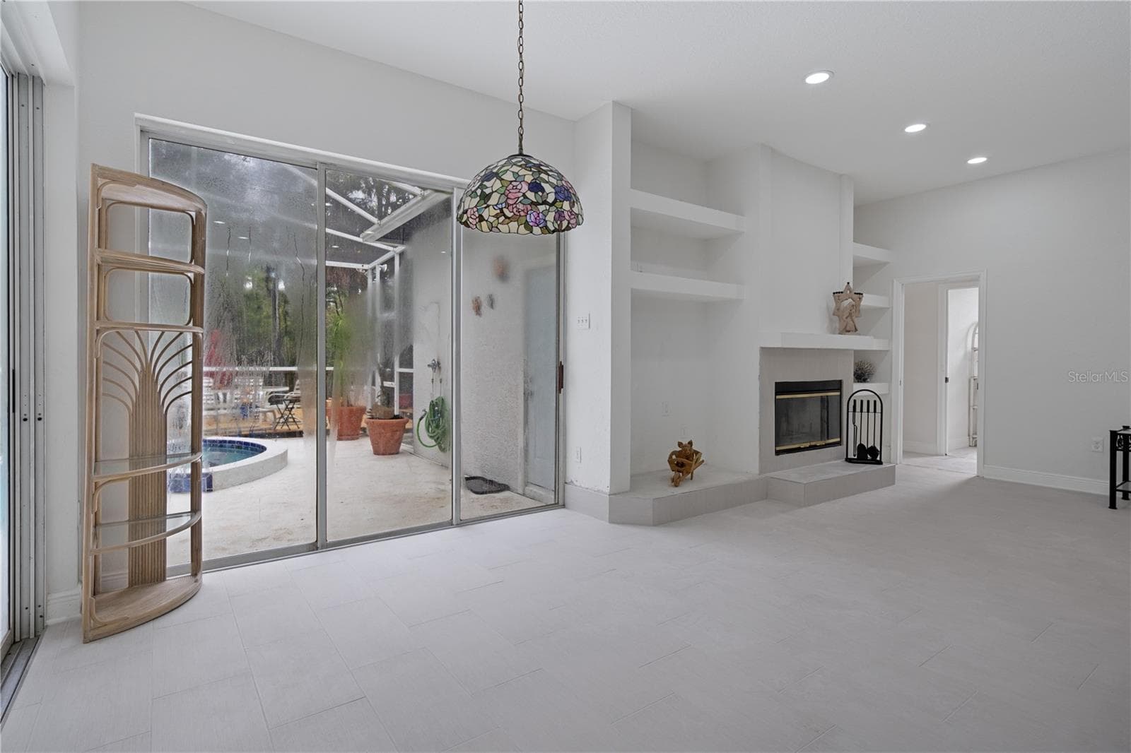 Single Family Residence at 3239 GLENWOOD CIR, HOLIDAY, photo 14 of 57