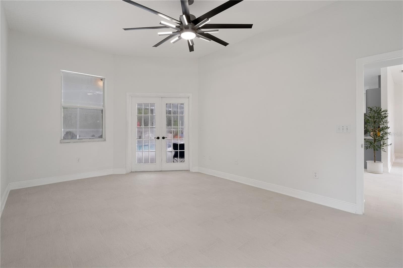 Single Family Residence at 3239 GLENWOOD CIR, HOLIDAY, photo 29 of 57