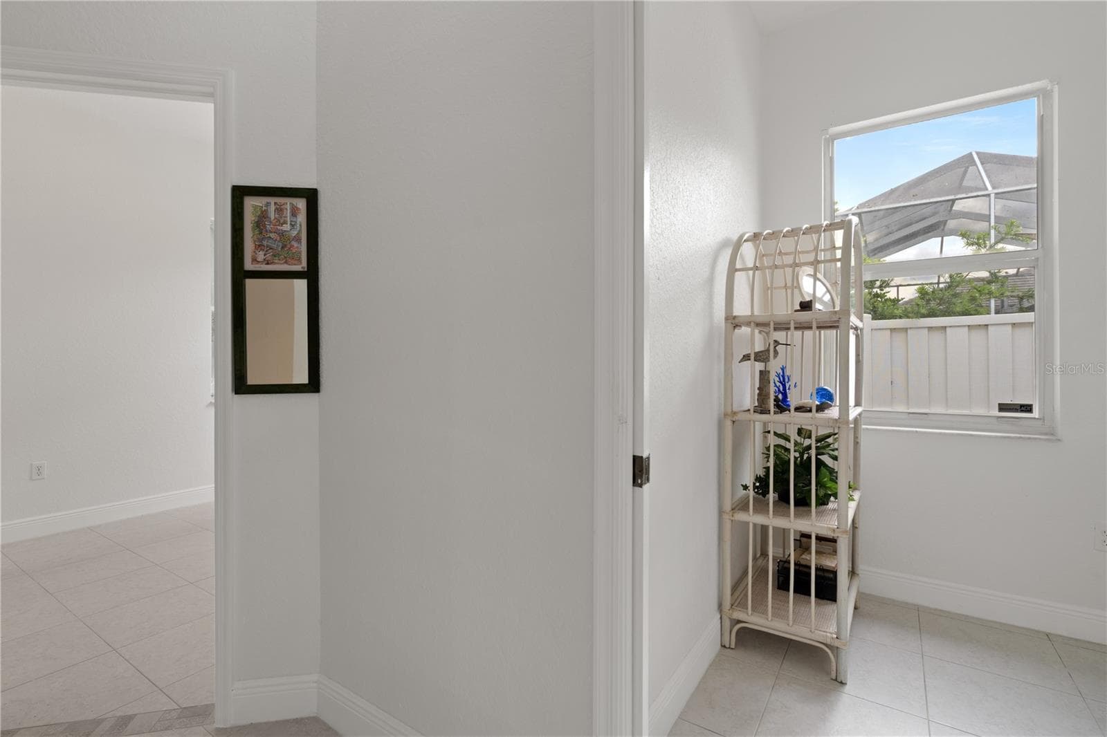 Single Family Residence at 3239 GLENWOOD CIR, HOLIDAY, photo 36 of 57
