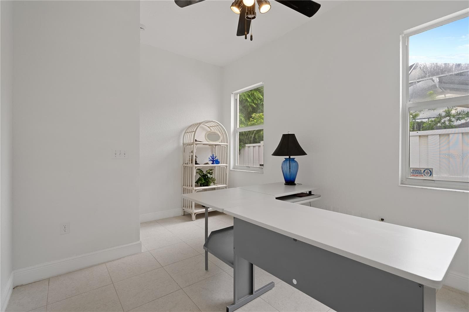 Single Family Residence at 3239 GLENWOOD CIR, HOLIDAY, photo 38 of 57