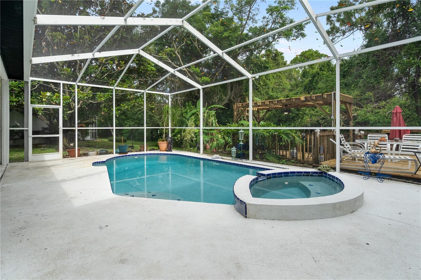 Single Family Residence at 3239 GLENWOOD CIR, HOLIDAY, photo 50 of 57