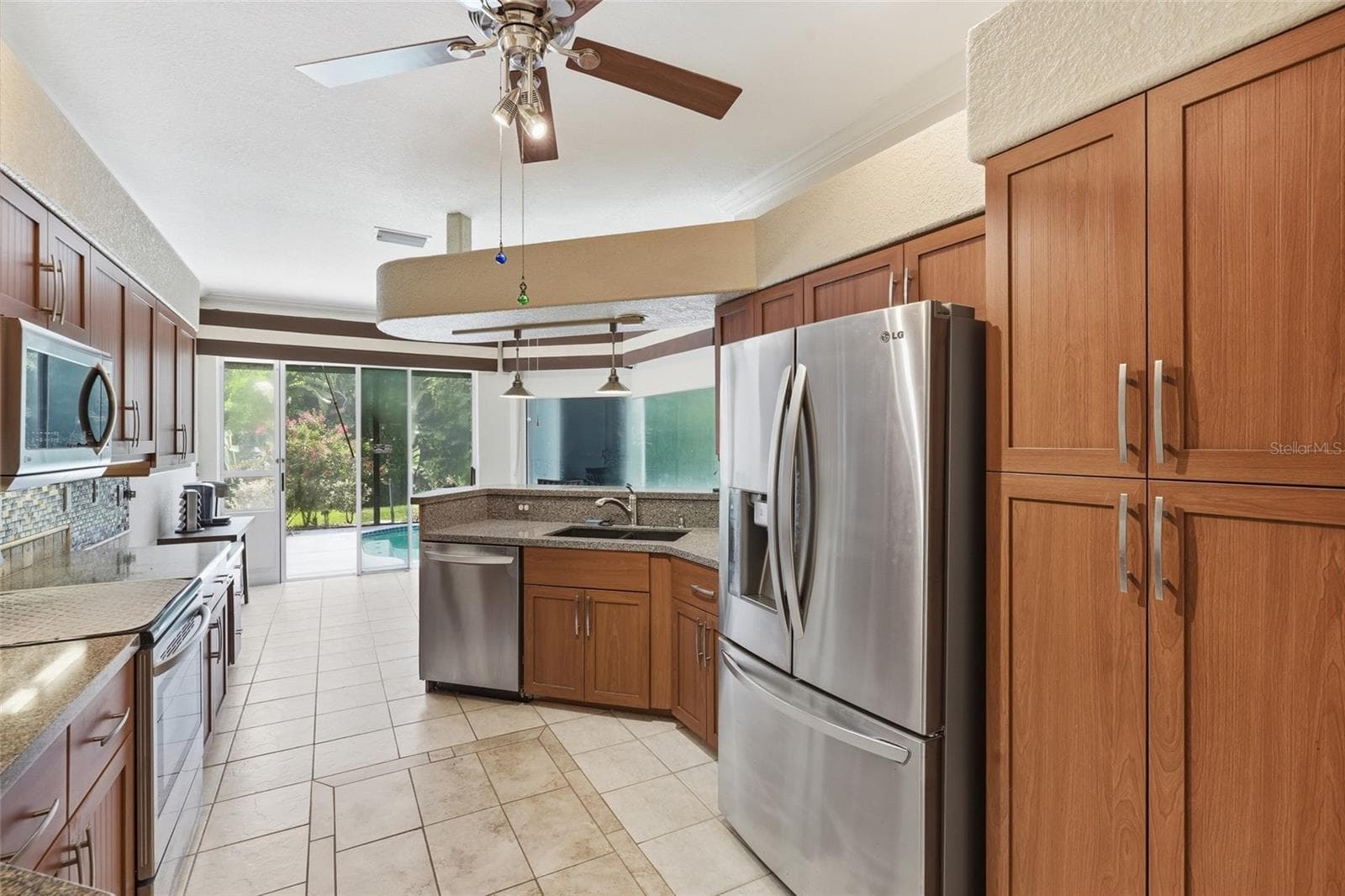 Single Family Residence at 26211 FEATHERSOUND DR, PUNTA GORDA, photo 13 of 56