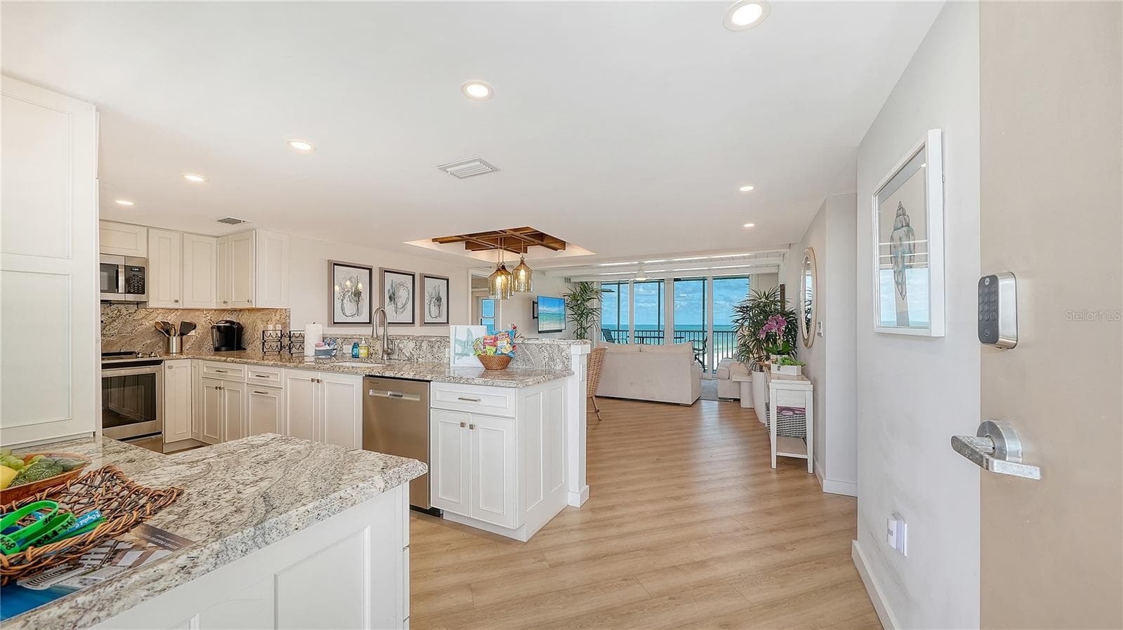 Condominium at 6300 MIDNIGHT PASS RD #809, SARASOTA, photo 4 of 40