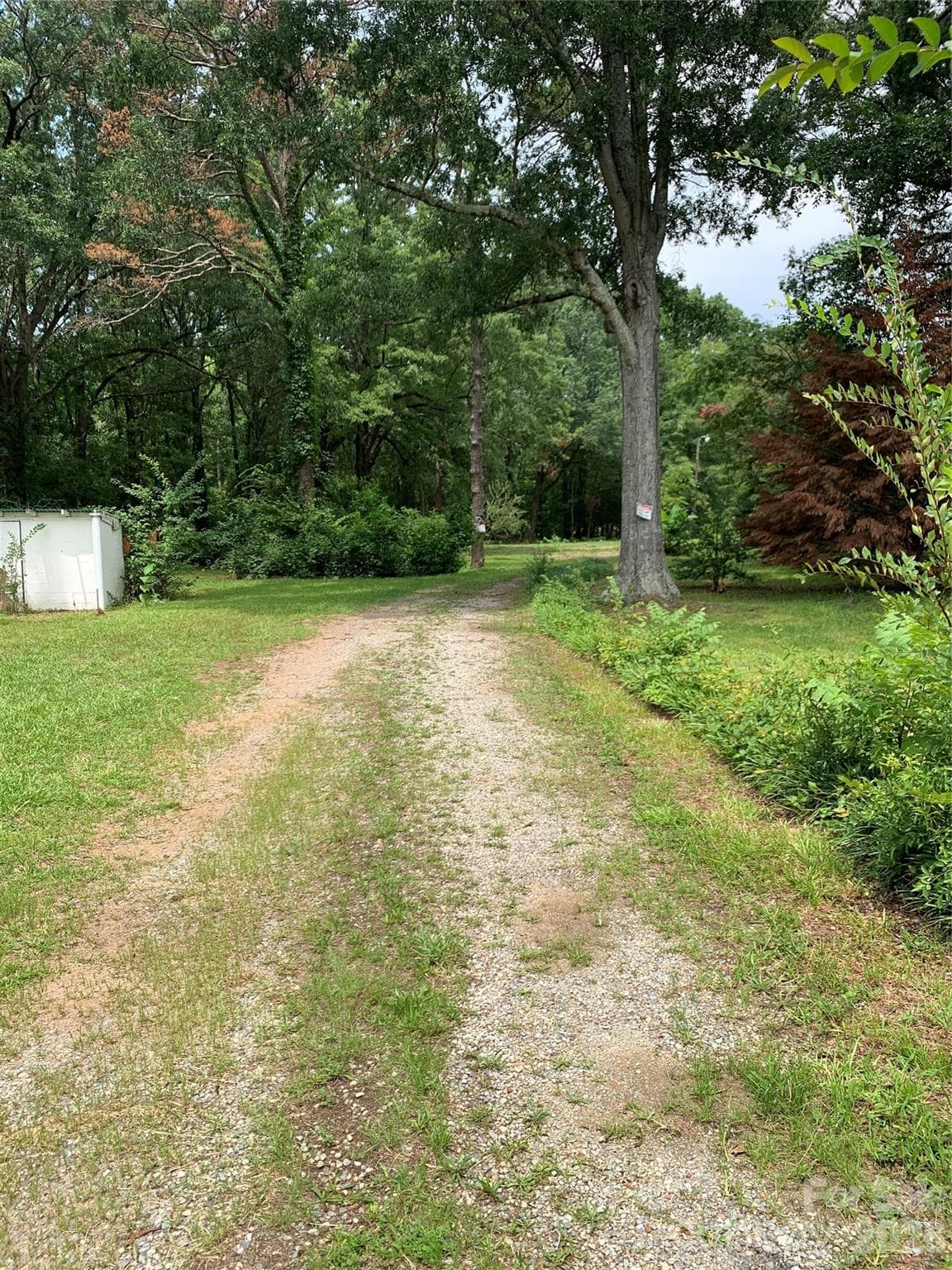 view of primary driveway facing north from Dawn Circle - 524 Dawn Circle, Charlotte