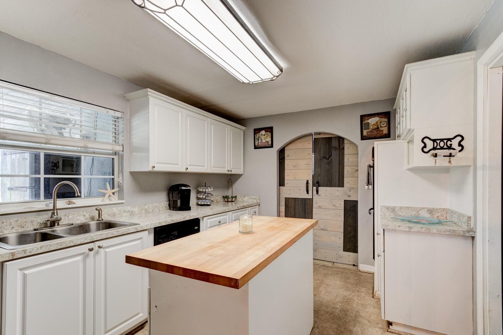 Single Family Residence at 1026 LAKE AVE, EDGEWATER, photo 16 of 39