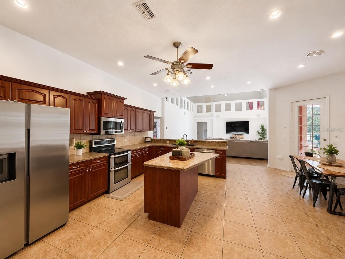 kitchen - 25406 LADYHAWK LN, BROOKSVILLE