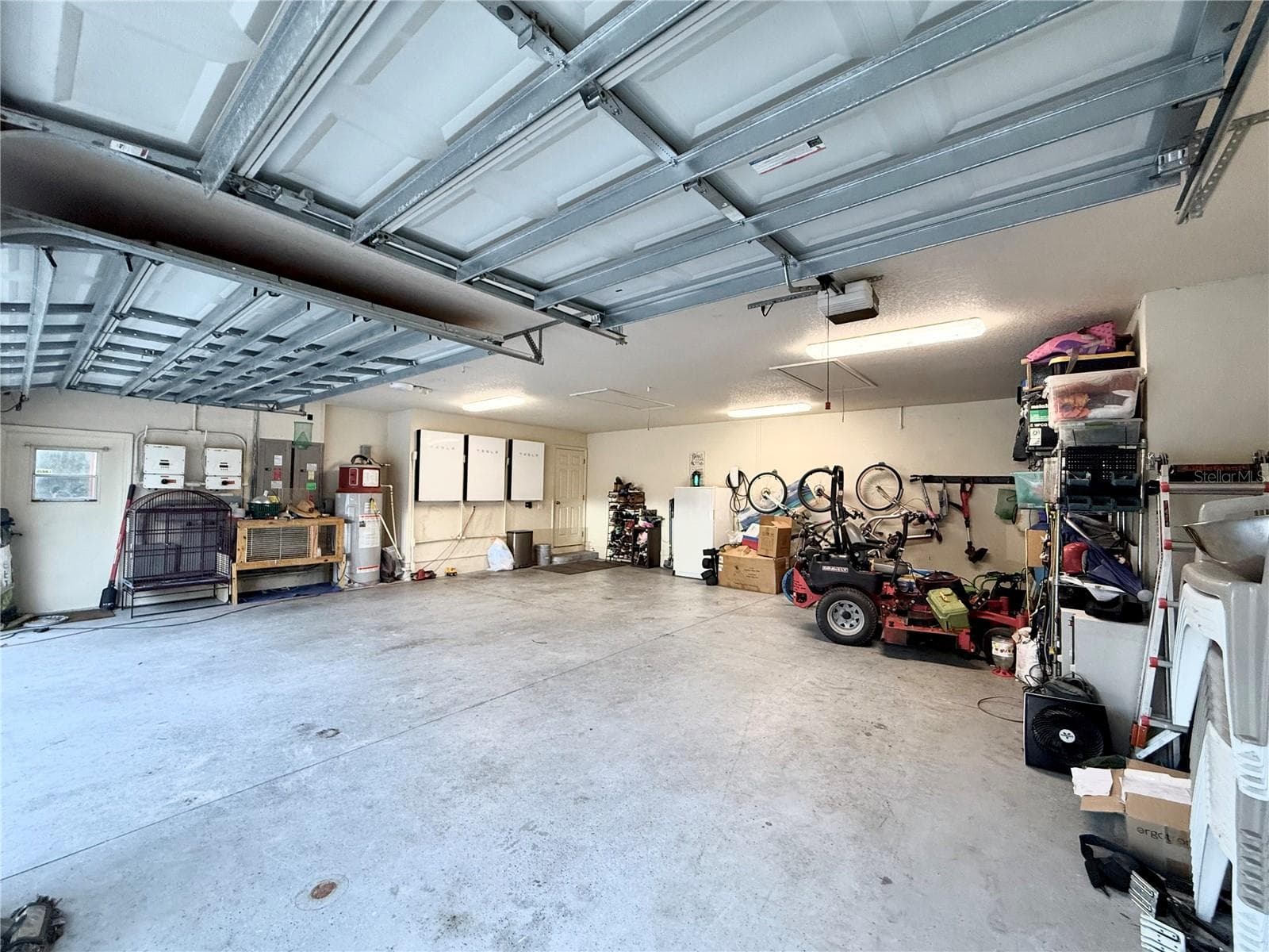 garage - 25406 LADYHAWK LN, BROOKSVILLE