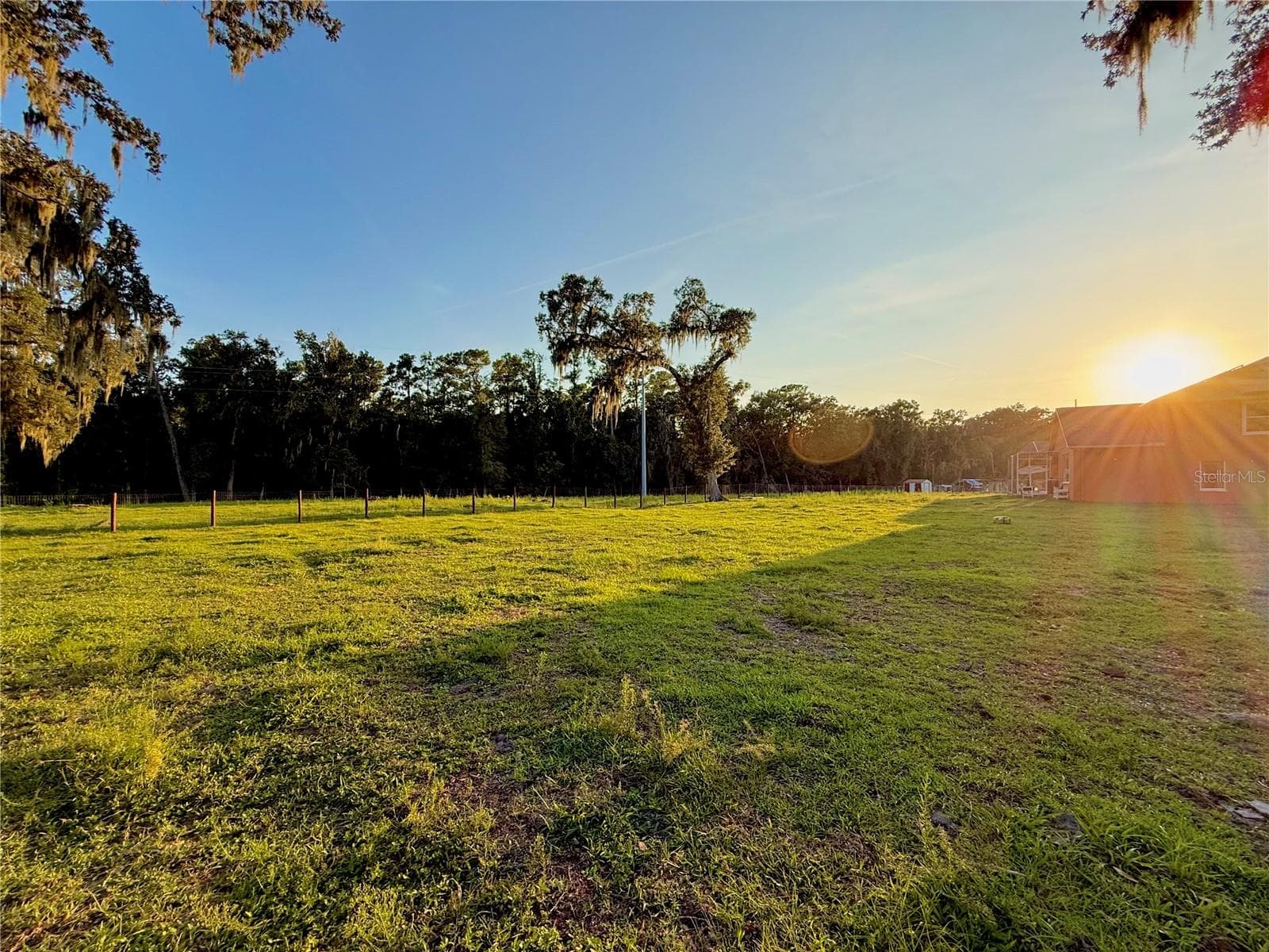 Single Family Residence at 25406 LADYHAWK LN, BROOKSVILLE, photo 105 of 126