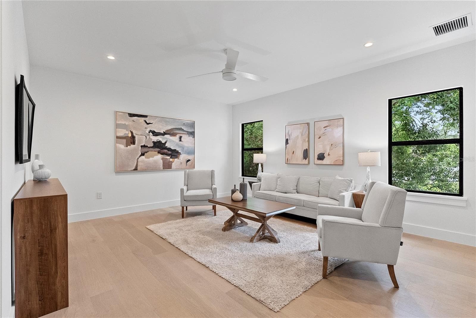 Single Family Residence at 2931 HELEN AVE, ORLANDO, photo 18 of 26