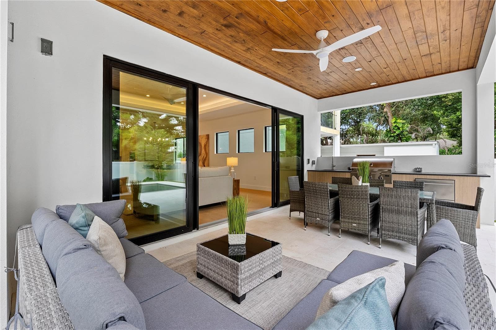Single Family Residence at 2931 HELEN AVE, ORLANDO, photo 24 of 26