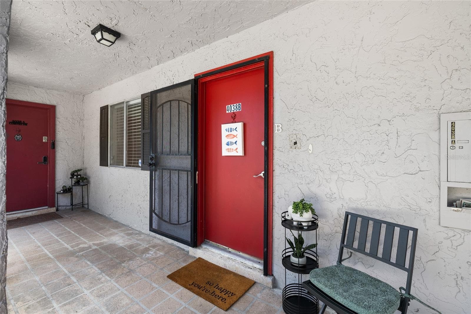 Welcome Home! - 4038 CORTEZ DR #B, TAMPA