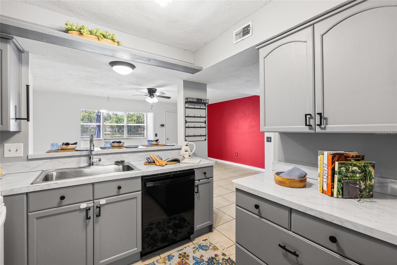 Kitchen with extra storage (pot drawers!) and prep space - 4038 CORTEZ DR #B, TAMPA