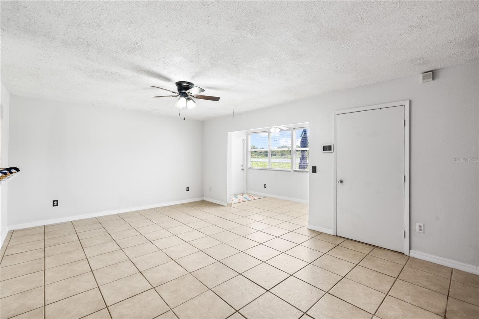 Laundry room is behind the door to the right. - 4038 CORTEZ DR #B, TAMPA