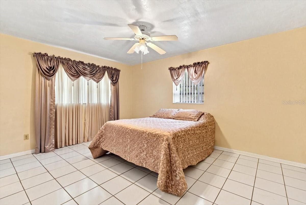 Single Family Residence at 7222 HOLIDAY DR, SPRING HILL, photo 15 of 30