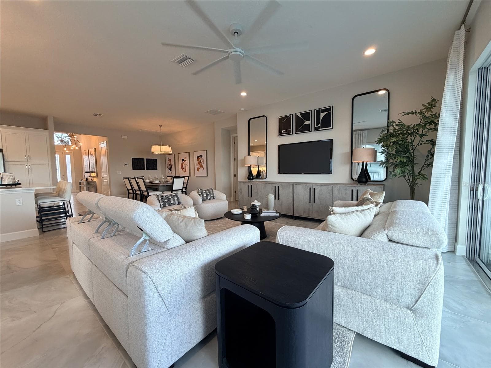 Single Family Residence at 32523 NEROLI ST, WESLEY CHAPEL, photo 15 of 52