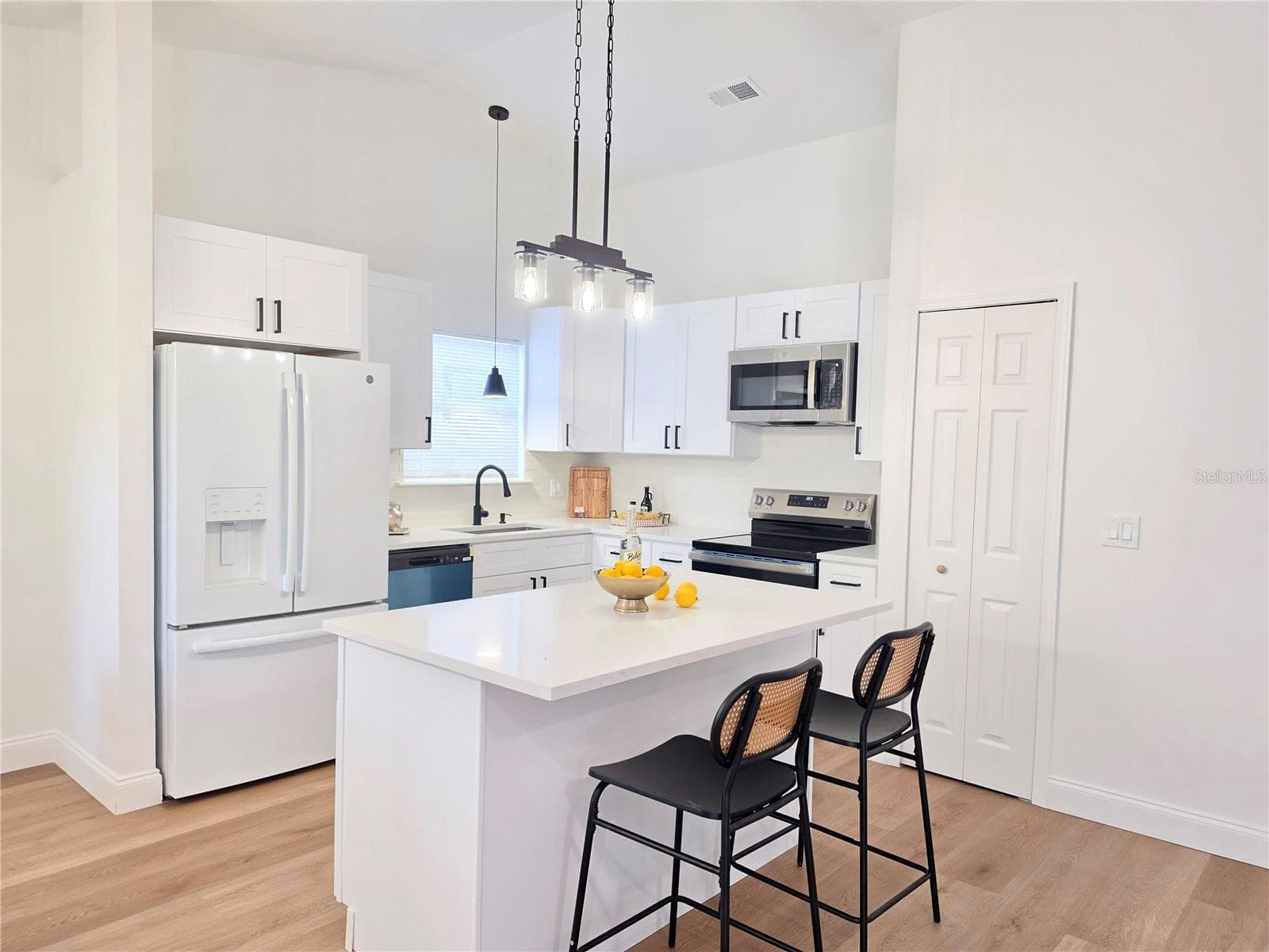 Single Family Residence at 850 ARIES RD W, JACKSONVILLE, photo 14 of 52