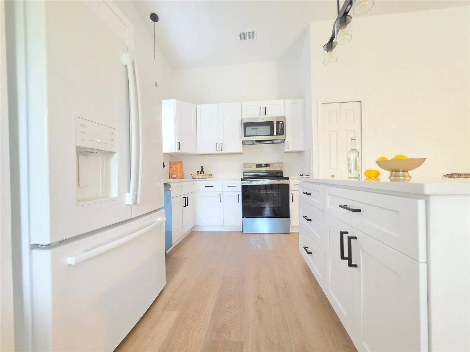 Single Family Residence at 850 ARIES RD W, JACKSONVILLE, photo 19 of 52