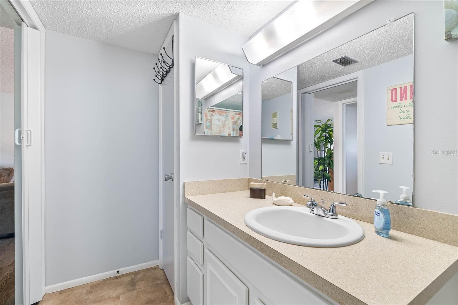 Condominium at 870 VIRGINIA ST #104, DUNEDIN, photo 11 of 21