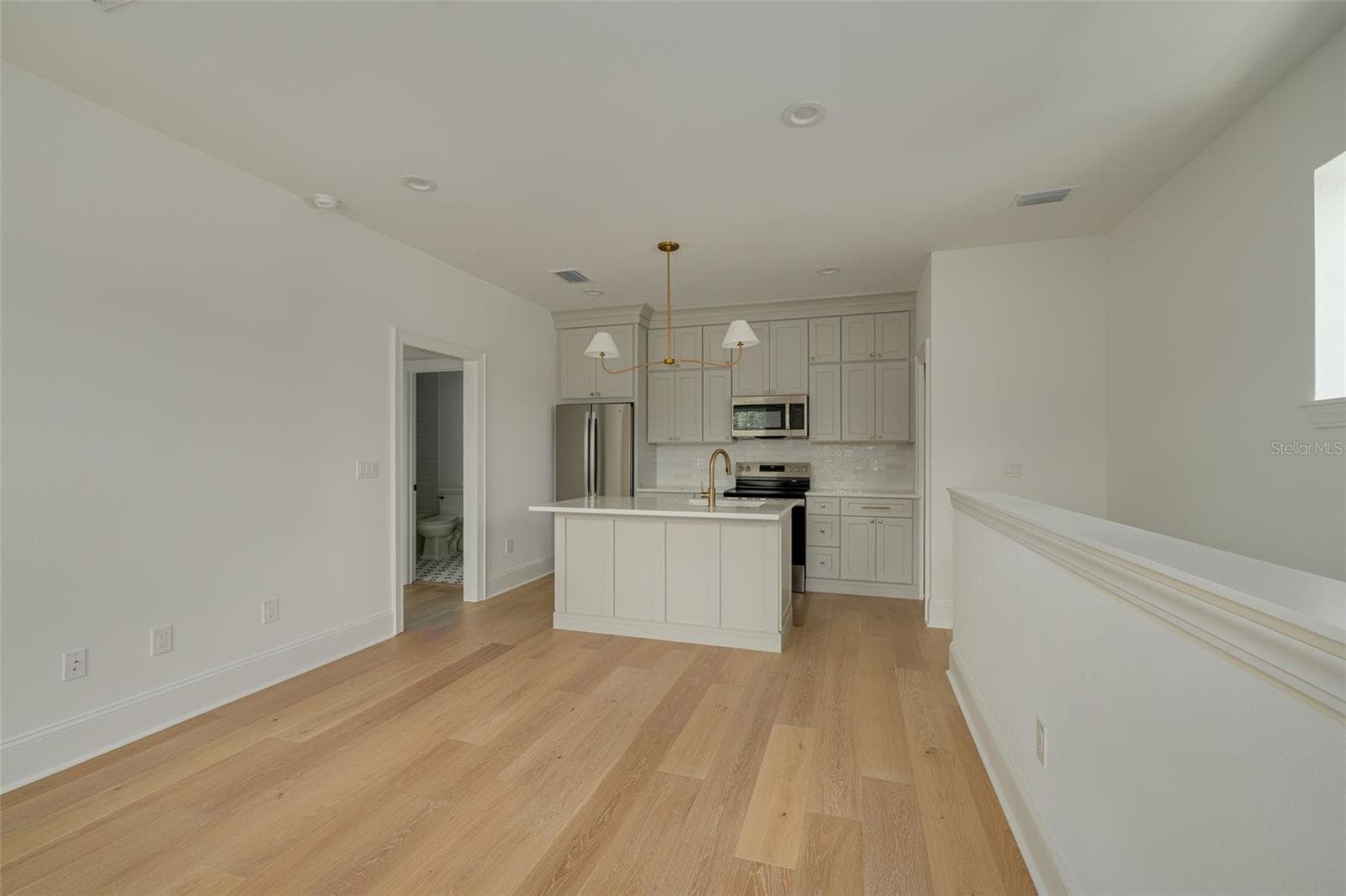 Full 1 bed 1 bath ADU - 808 39TH AVE NE, ST PETERSBURG