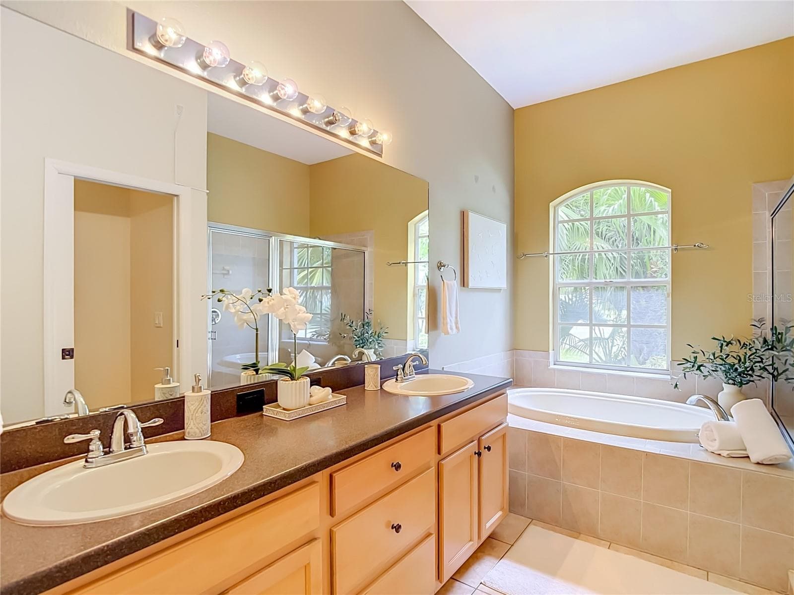 Single Family Residence at 21629 SILVER BAY PL, LAND O LAKES, photo 28 of 49
