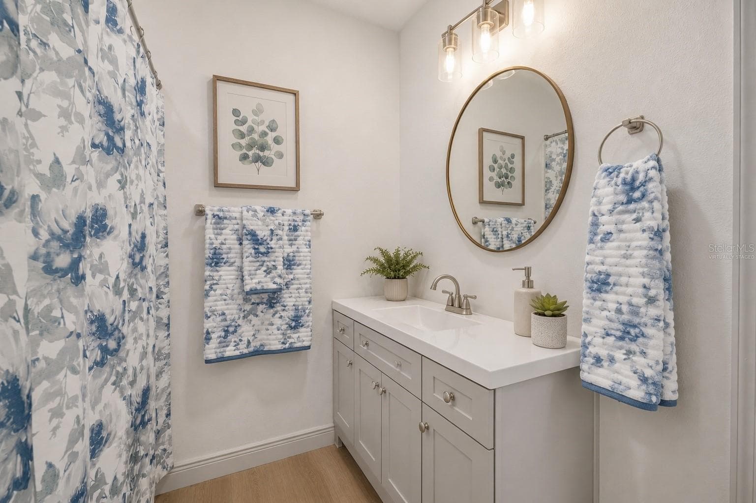 Master bath with shower and walk in closet virtually staged - 7904 CADILLAC AVE, HUDSON