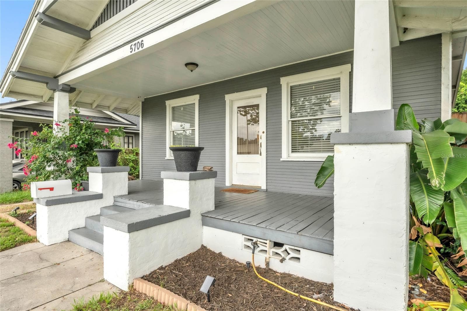 Single Family Residence at 5706 N CHEROKEE AVE, TAMPA, photo 5 of 39