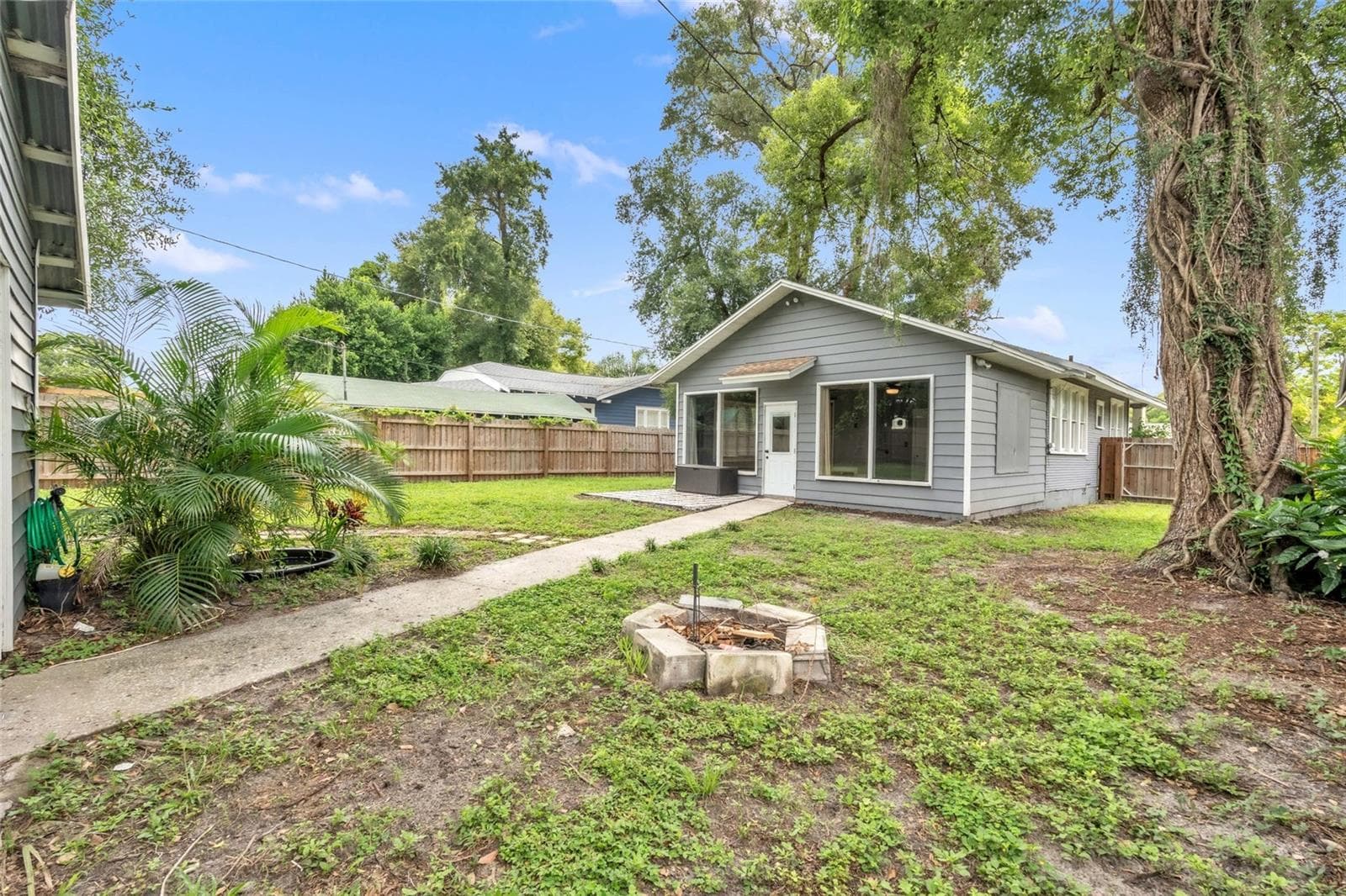 Single Family Residence at 5706 N CHEROKEE AVE, TAMPA, photo 31 of 39