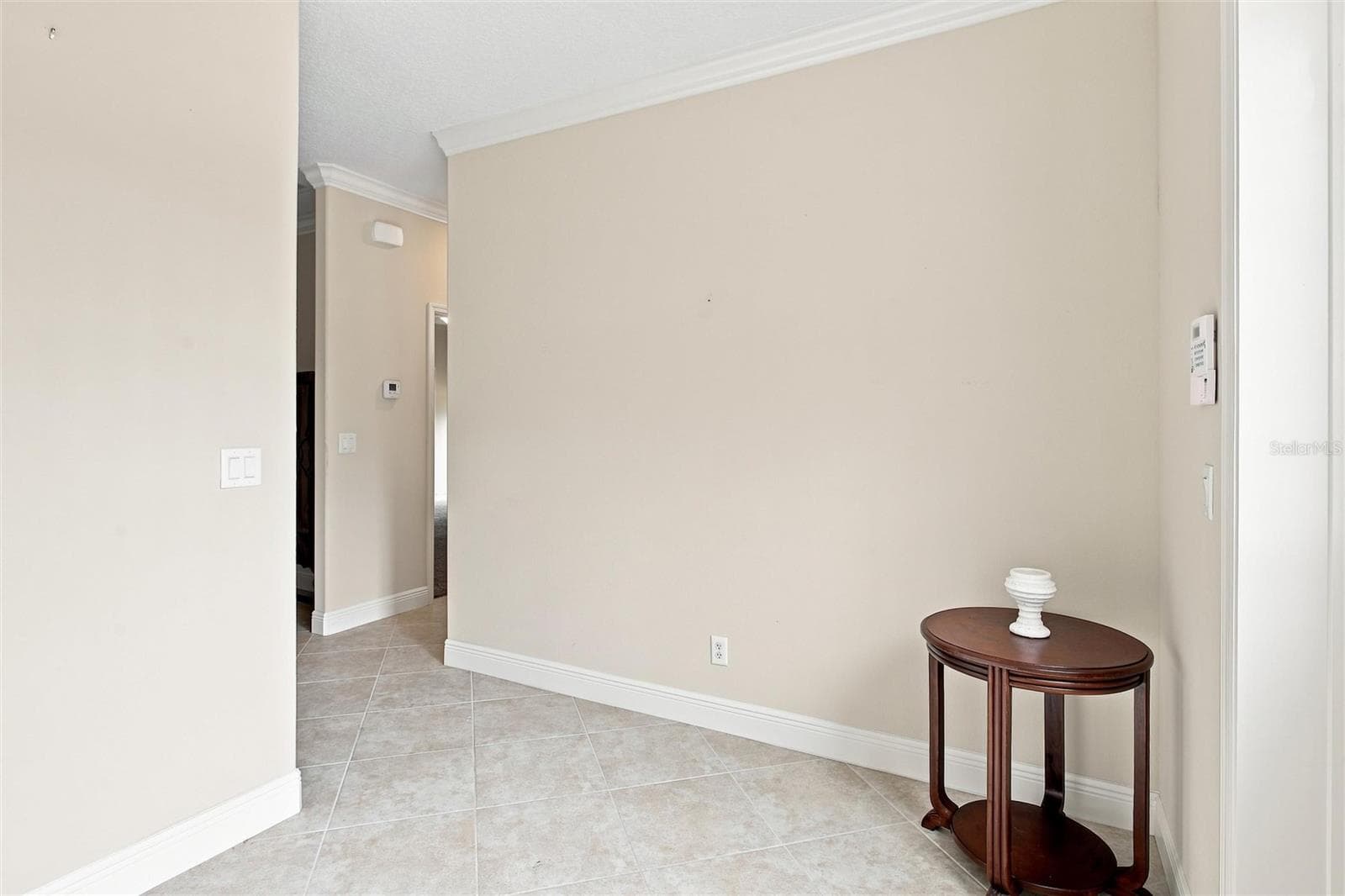 Single Family Residence at 555 DOWLING CIR, LADY LAKE, photo 4 of 32
