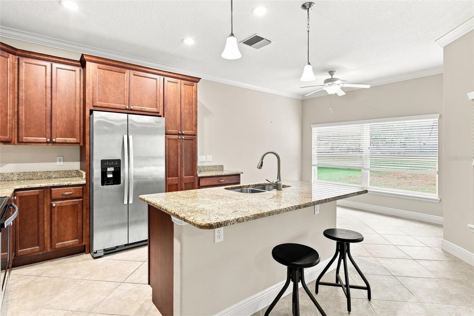 Single Family Residence at 555 DOWLING CIR, LADY LAKE, photo 11 of 32
