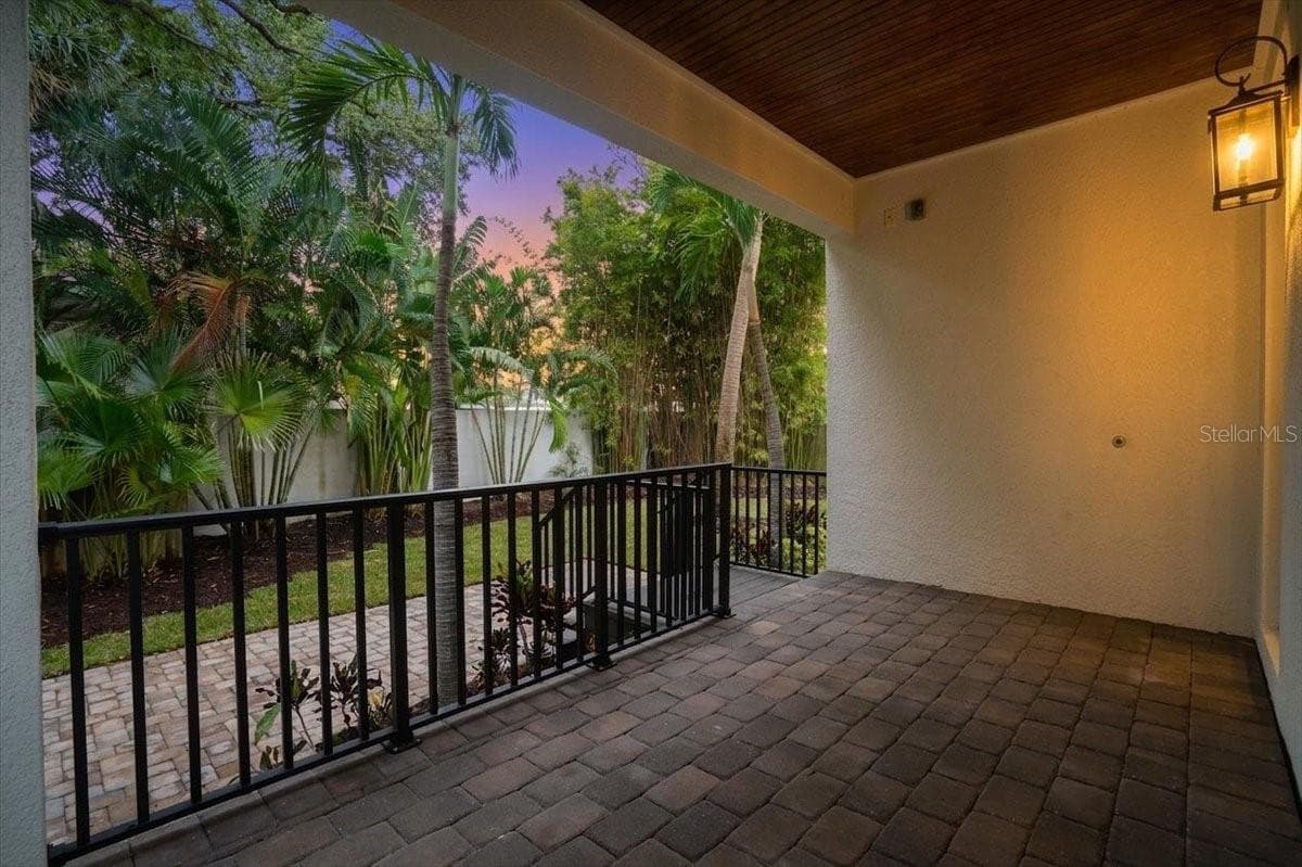 Single Family Residence at 3615 W RENELLIE CIR, TAMPA, photo 66 of 76