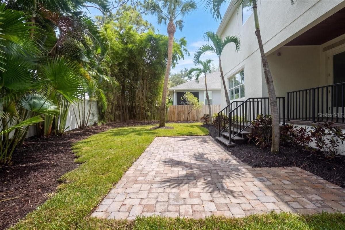 Backyard - 3615 W RENELLIE CIR, TAMPA