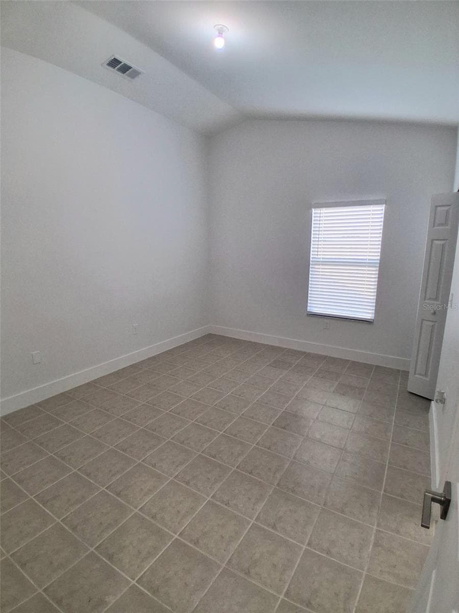 Single Family Residence at 1047 FLORIDA HOLLY DR, ORLANDO, photo 5 of 14