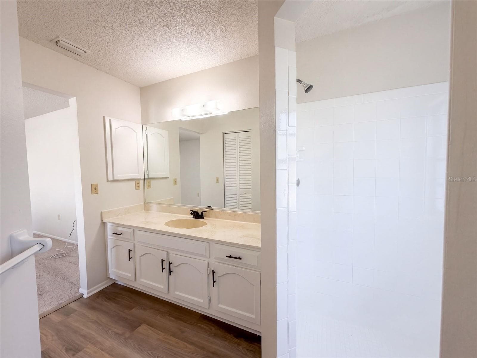 Single Family Residence at 391 HARVARD RD, VENICE, photo 21 of 30