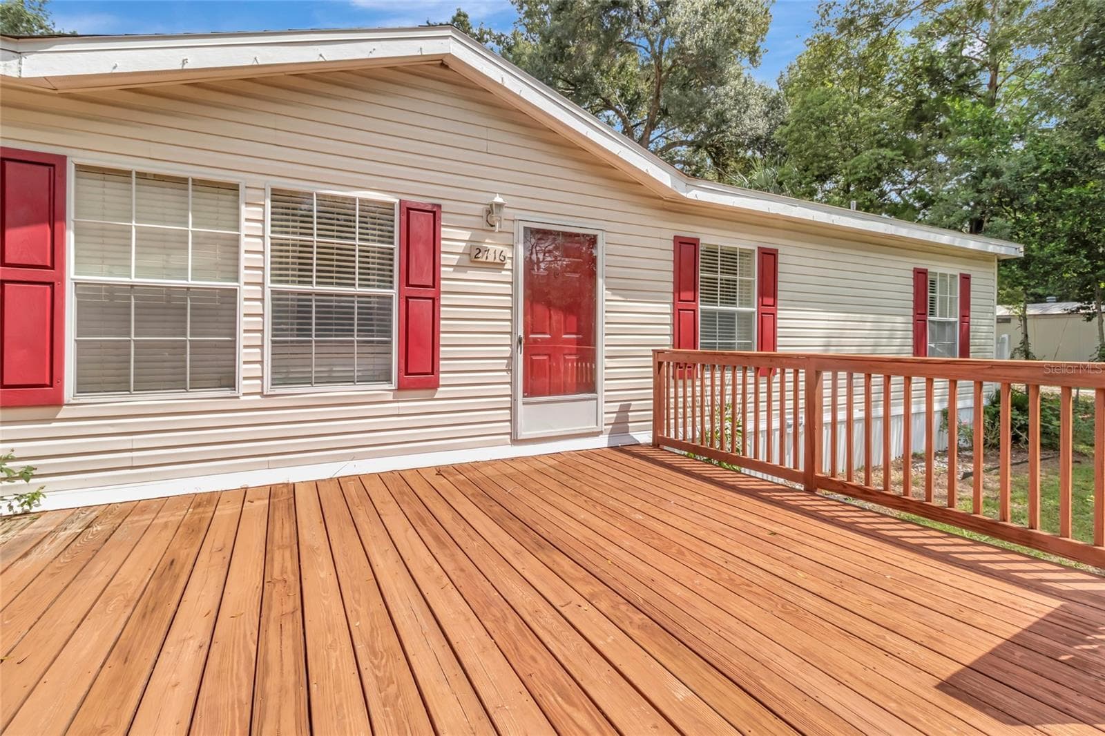 Manufactured Home at 2716 SEMINOLE TRL, LEESBURG, photo 8 of 37